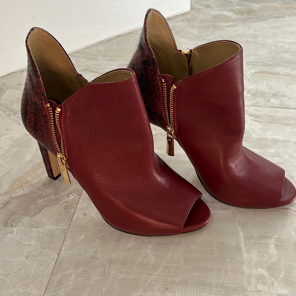 Michael Kors Bootie